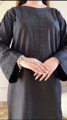 zarmin Embroidered 2pcs
