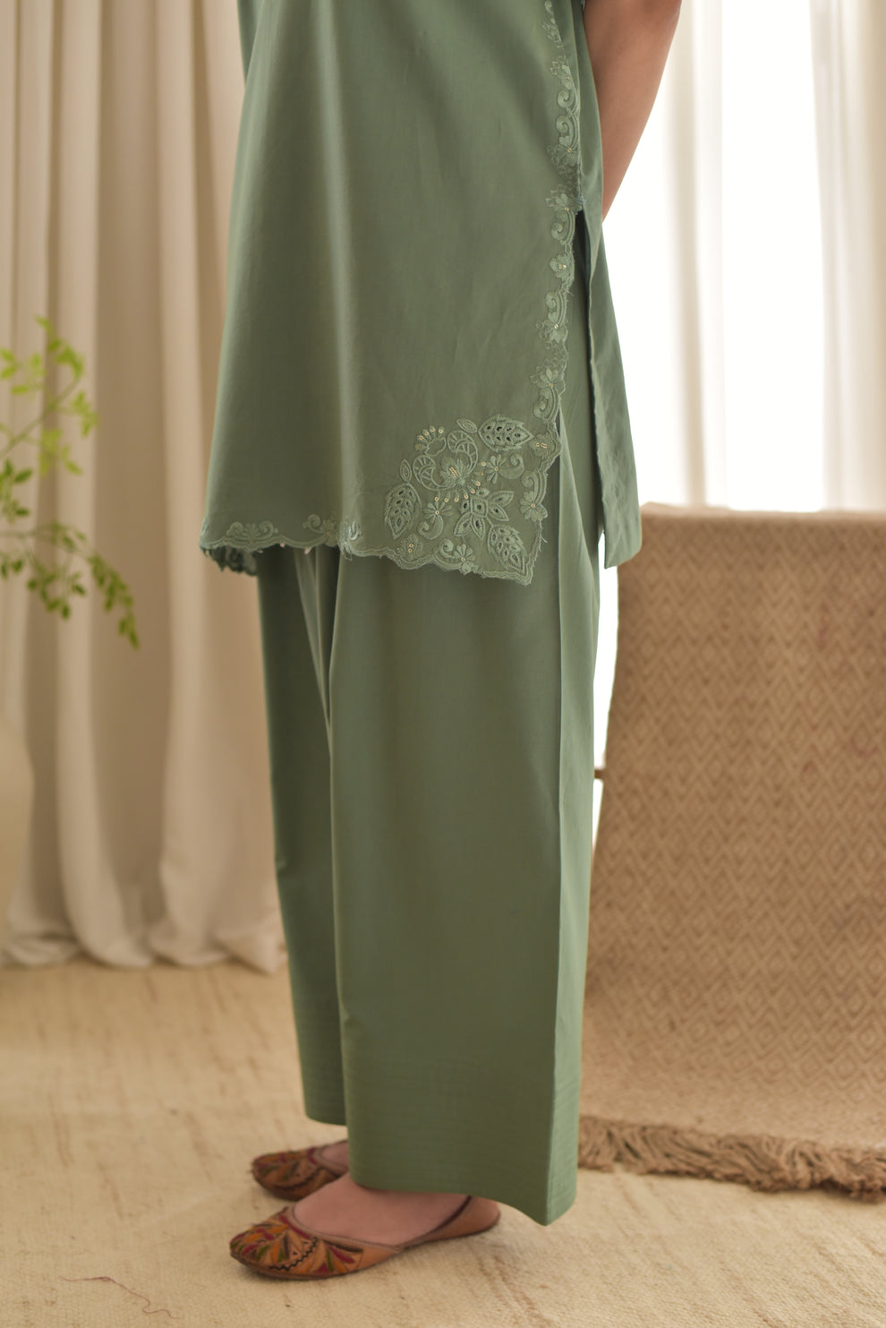 Zola Embroidered 3pc