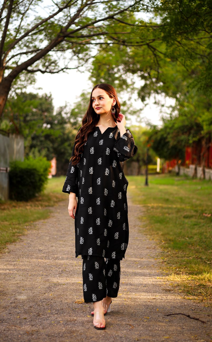 Article (Saleeha)