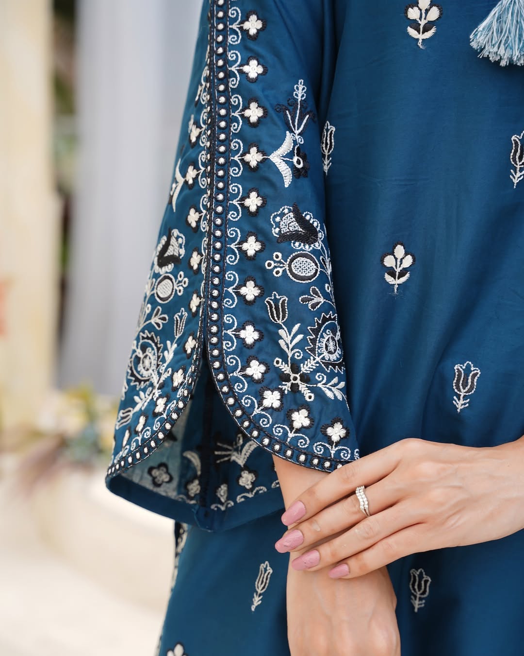 Bloom zinc Embroidered