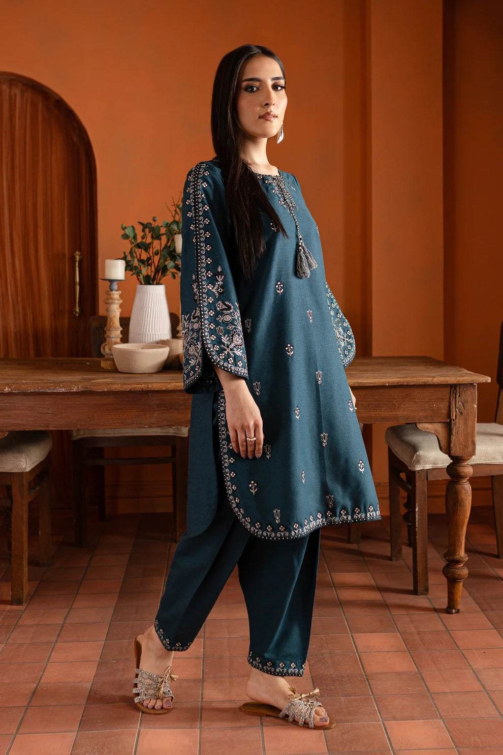 Bloom zinc Embroidered