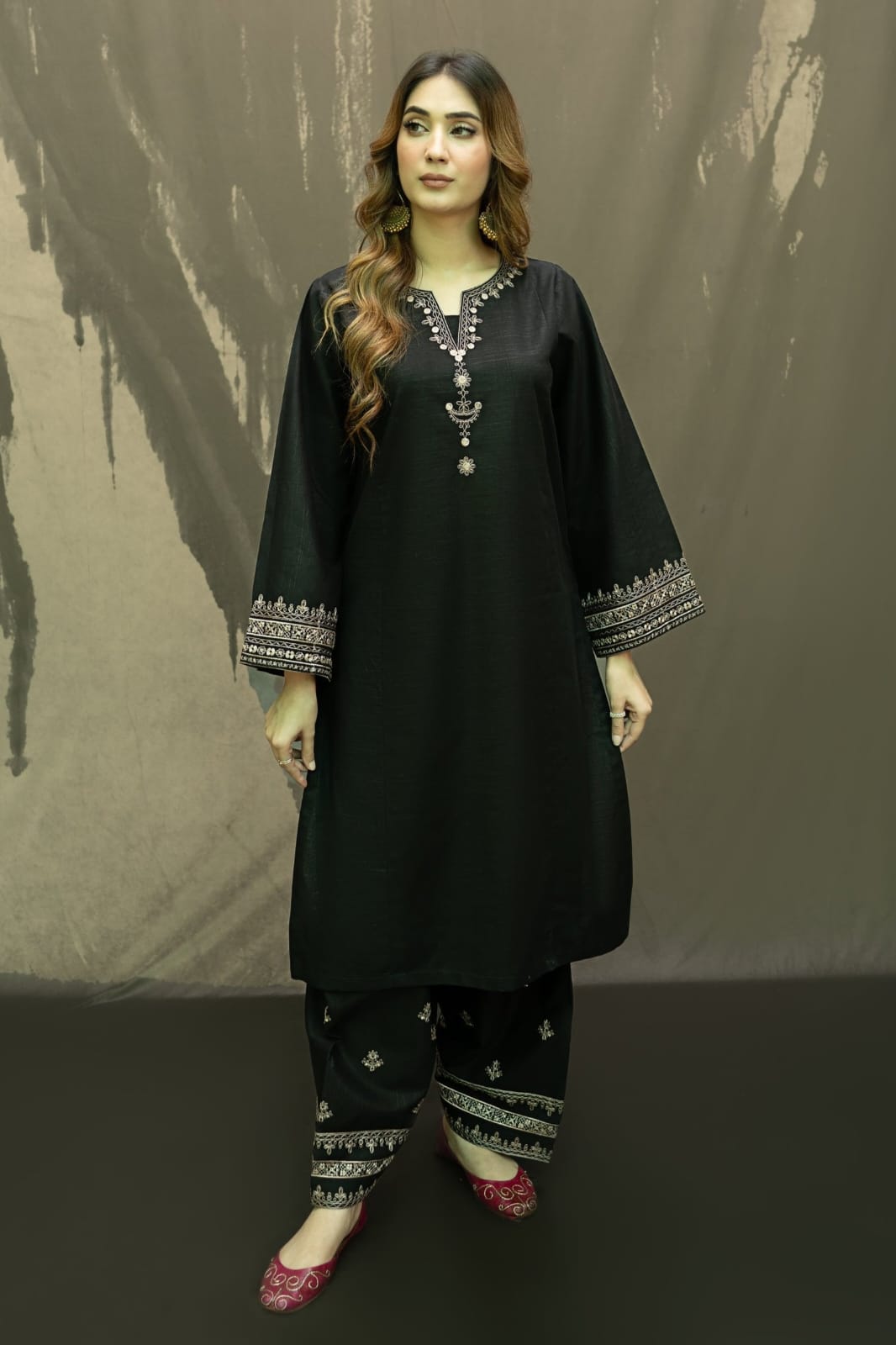 Black plant Embroidered 2pcs