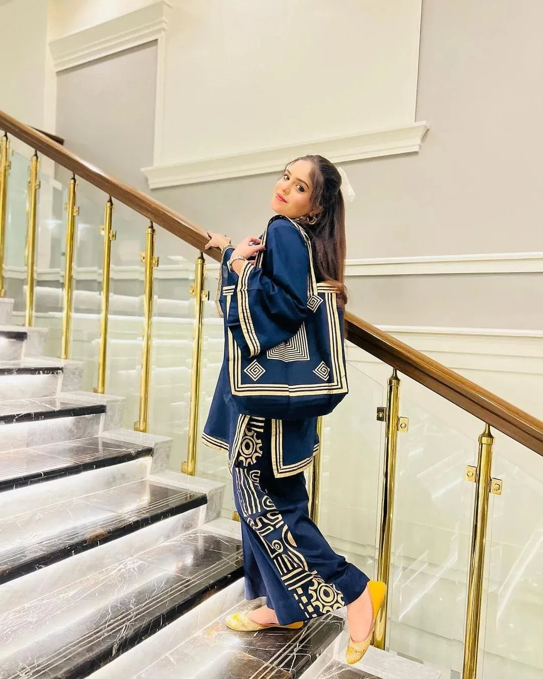 ,Areej PLAZO+BAG