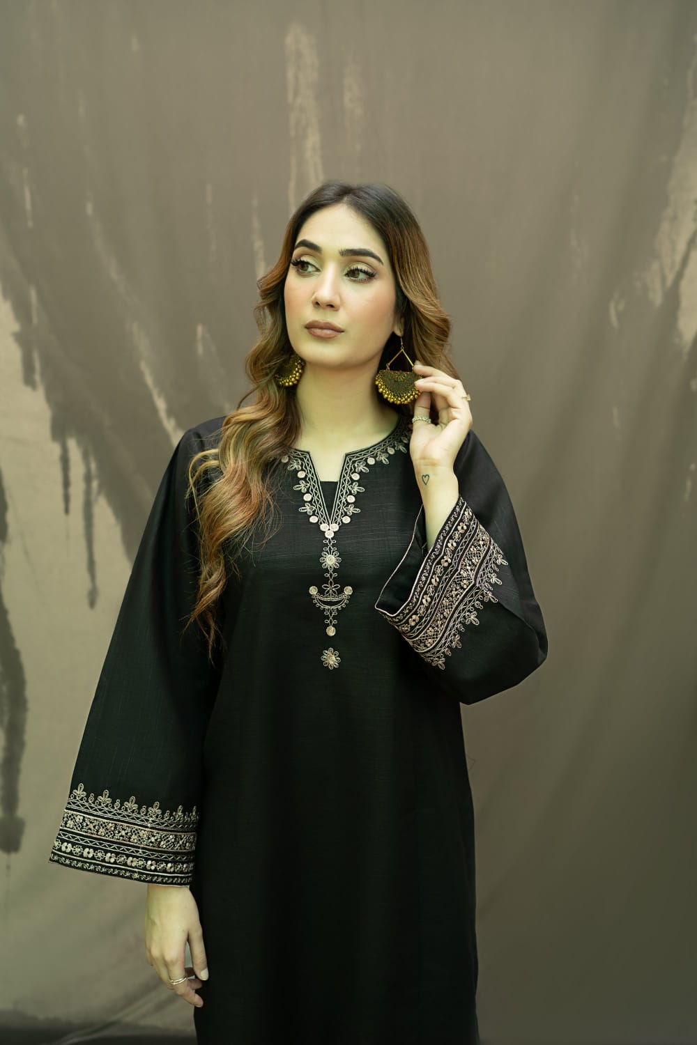 Black plant Embroidered 2pcs